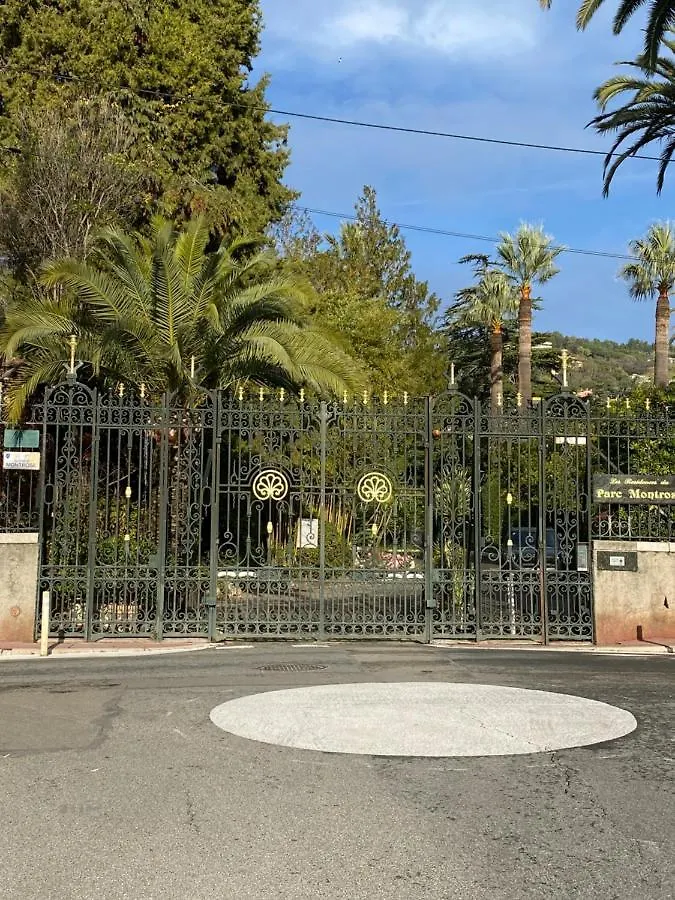T2 Avec Terrasse Et Jardin Apartment Cannes 0*,  France