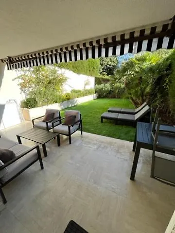 T2 Avec Terrasse Et Jardin Apartment Cannes